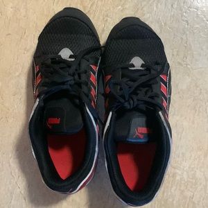 Puma running/walking shoes-